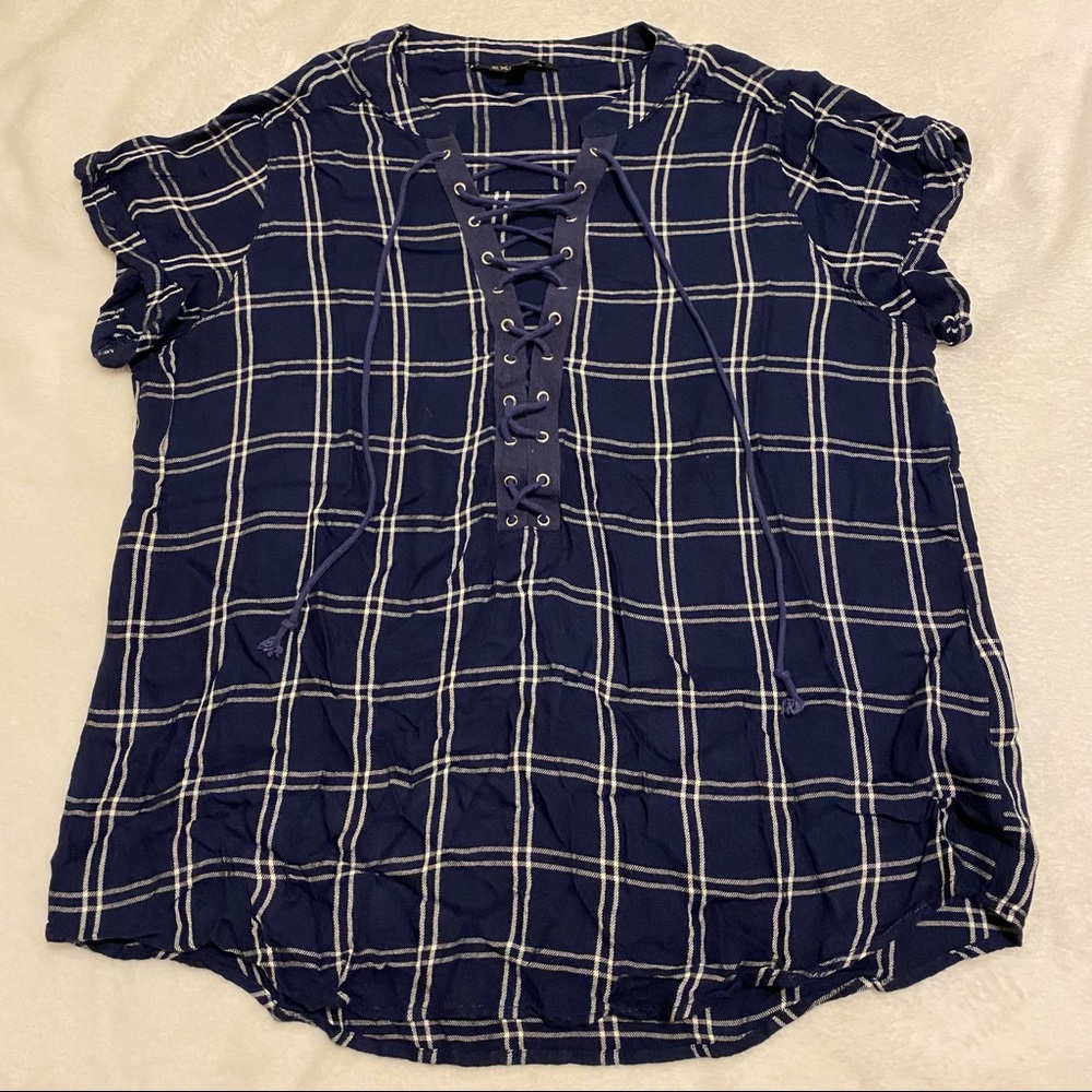 Express Lace Up V-Neck T-Shirt - Navy and White Plaid